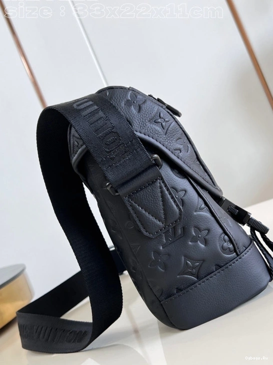 Messenger PM-33*22.5*11CM LOUIS VUITTON Voyager 0124